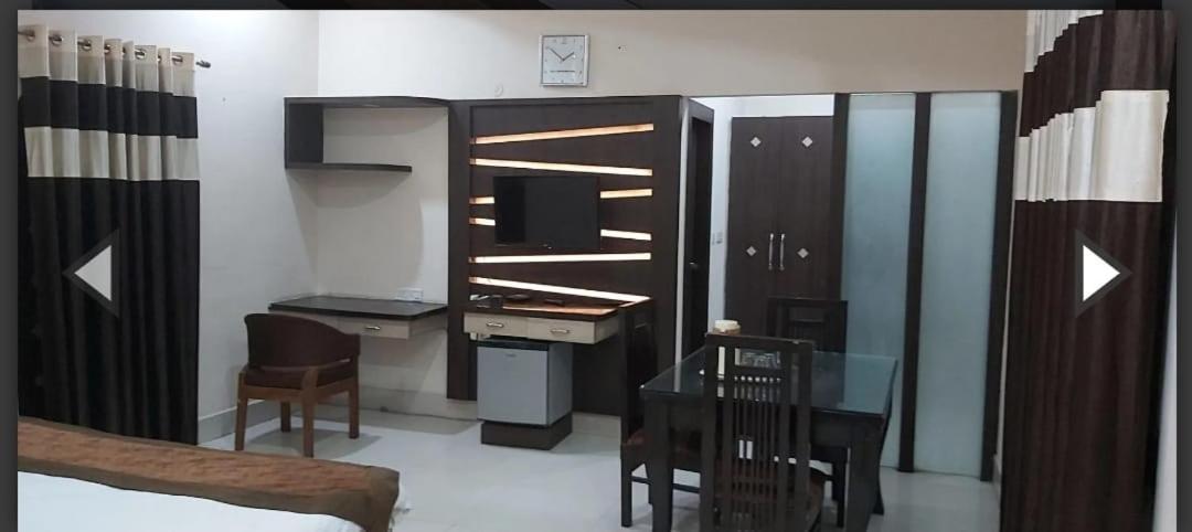 Hotel Soni International Khalilabad Ngoại thất bức ảnh
